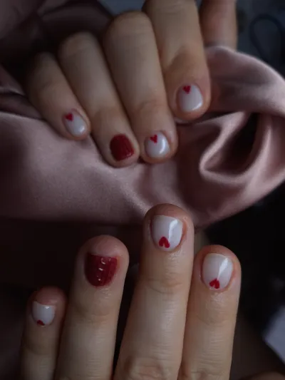 💖 Szivecskés manikűr
