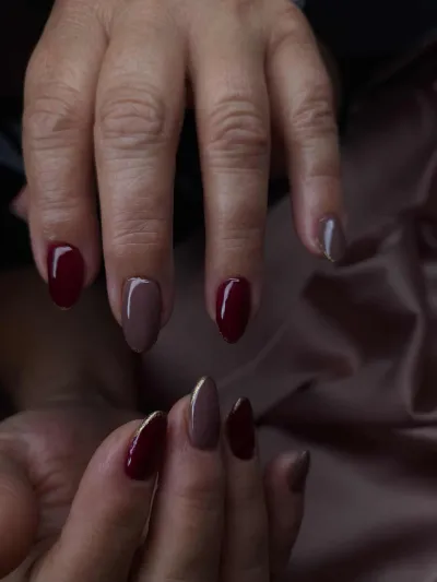 Aranyvonalú Bordó Harmónia 🍷✨