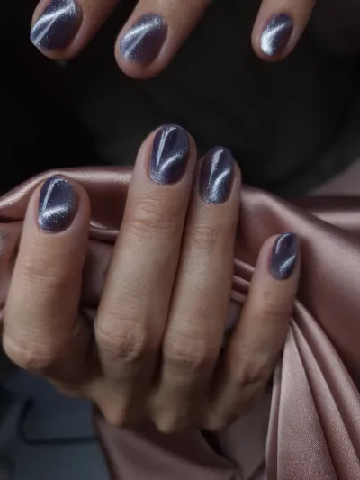 Holdfény az ujjak hegyén